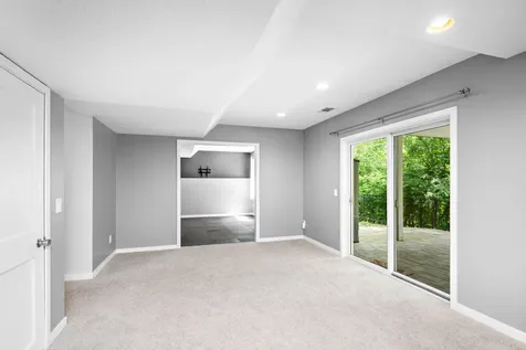 550 Hawthorne Woods Drive Eagan MN 55123