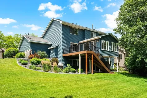 550 Hawthorne Woods Drive Eagan MN 55123