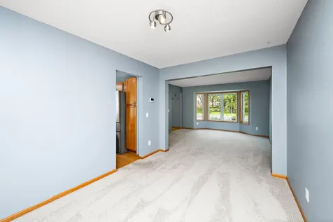 550 Hawthorne Woods Drive Eagan MN 55123