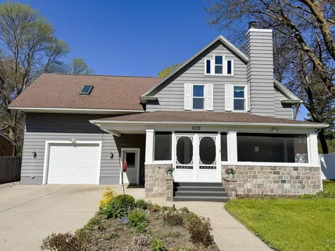 1019 N Vine Street Fergus Falls MN 56537