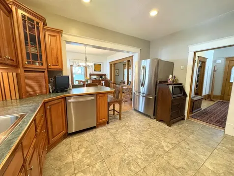 1019 N Vine Street Fergus Falls MN 56537