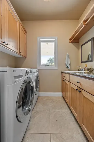 4165 Furnberg Place S Fargo ND 58104