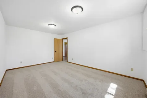 1908 20th Avenue S Fargo ND 58103