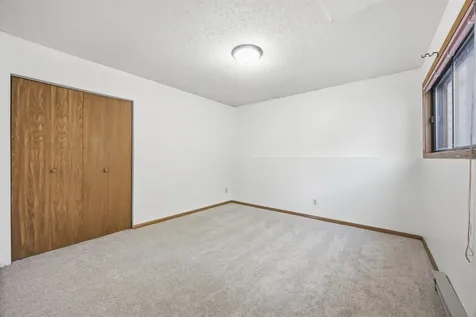 1908 20th Avenue S Fargo ND 58103