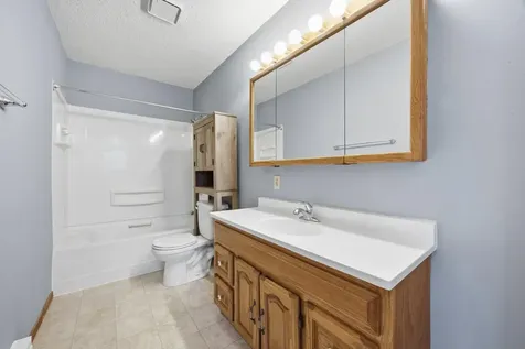 1908 20th Avenue S Fargo ND 58103