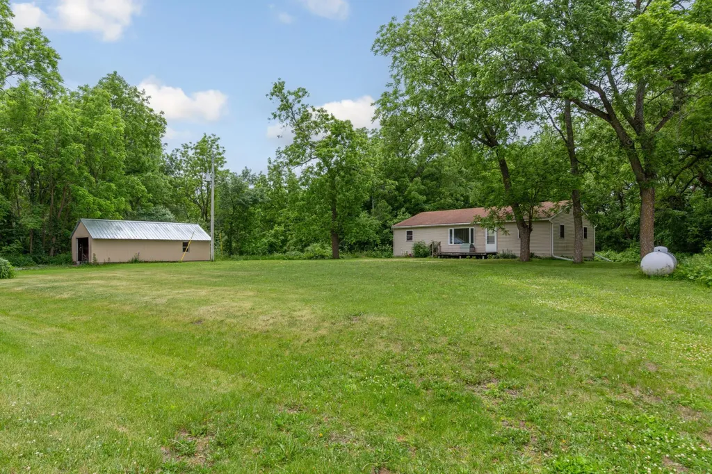 16616 260th Avenue New Richland MN 56072