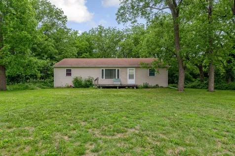 16616 260th Avenue New Richland MN 56072