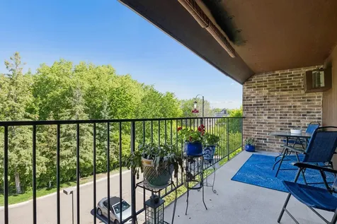 35 Nathan Lane N Plymouth MN 55441