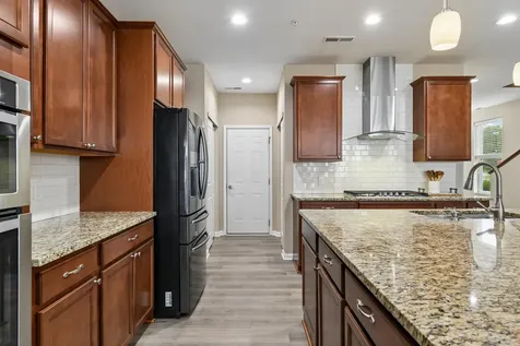 708 Rockburn Road Chanhassen MN 55317