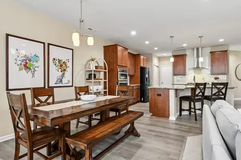 708 Rockburn Road Chanhassen MN 55317