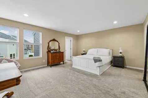 708 Rockburn Road Chanhassen MN 55317