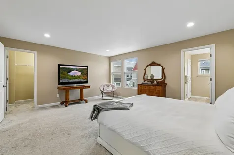708 Rockburn Road Chanhassen MN 55317