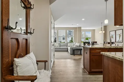 708 Rockburn Road Chanhassen MN 55317