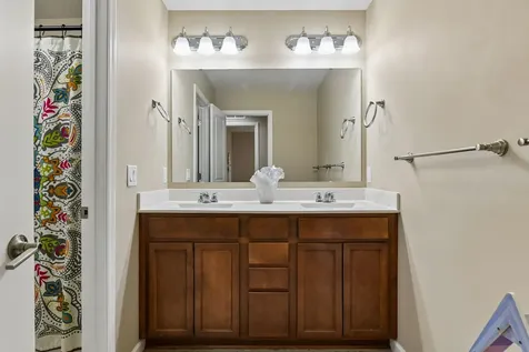 708 Rockburn Road Chanhassen MN 55317