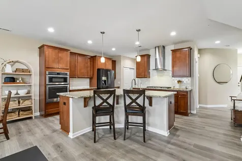 708 Rockburn Road Chanhassen MN 55317