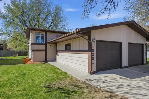 1808 28th Avenue S Fargo ND 58103
