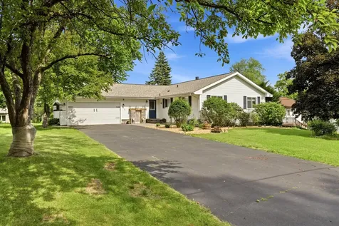 30125 Neal Avenue Lindstrom MN 55045