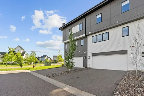 16158 Eagleview Drive Lakeville MN 55044