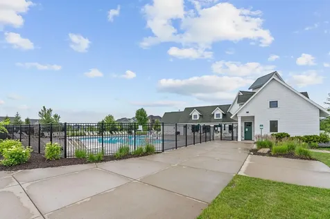 16158 Eagleview Drive Lakeville MN 55044