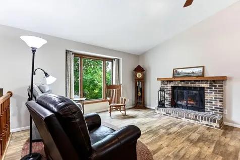 3635 Blue Jay Court Eagan MN 55123