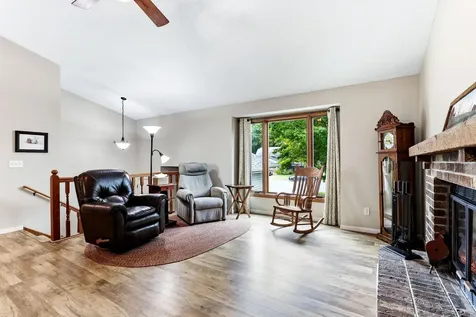 3635 Blue Jay Court Eagan MN 55123