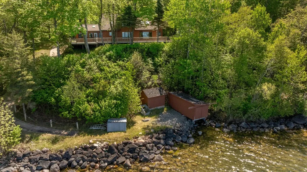 7089 Diamond Trail NW Walker MN 56484