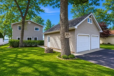192 Shorewood Drive Detroit Lakes MN 56501
