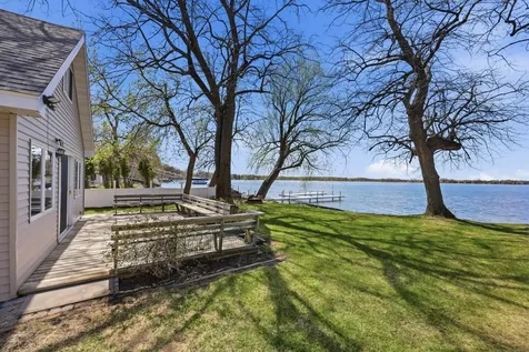 192 Shorewood Drive Detroit Lakes MN 56501
