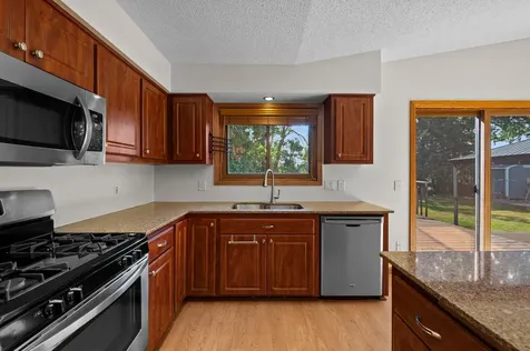 13924 W Preserve Boulevard Burnsville MN 55337
