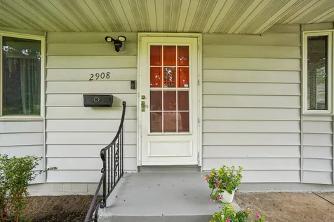 2908 Roosevelt Street NE Saint Anthony MN 55418