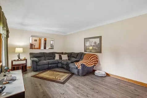 2908 Roosevelt Street NE Saint Anthony MN 55418