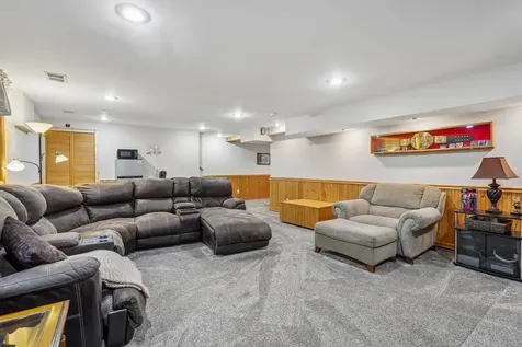 2908 Roosevelt Street NE Saint Anthony MN 55418