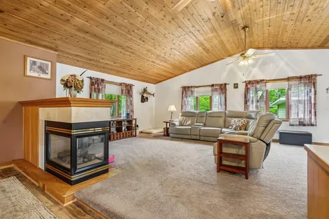 2908 Roosevelt Street NE Saint Anthony MN 55418
