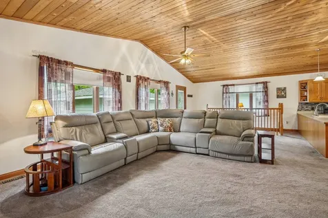 2908 Roosevelt Street NE Saint Anthony MN 55418