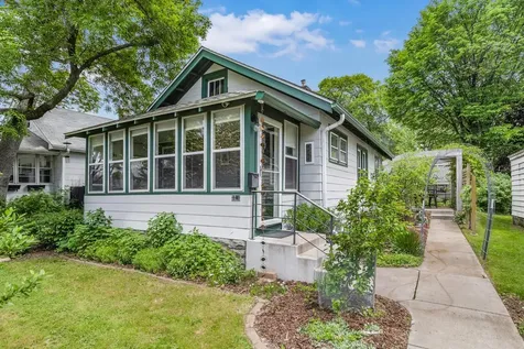 3323 Buchanan Street NE Minneapolis MN 55418