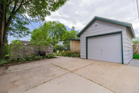 3323 Buchanan Street NE Minneapolis MN 55418