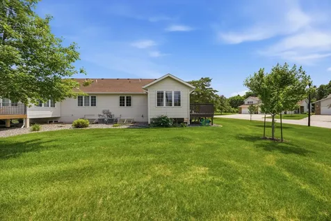 1013 Prairie View Drive SW Hutchinson MN 55350