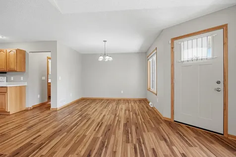 1013 Prairie View Drive SW Hutchinson MN 55350