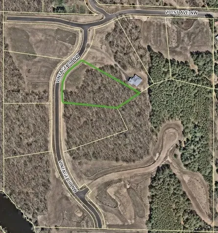20041 Vintage Drive NW Oak Grove MN 55303