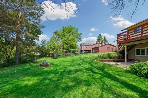 6990 Redwing Lane Chanhassen MN 55317