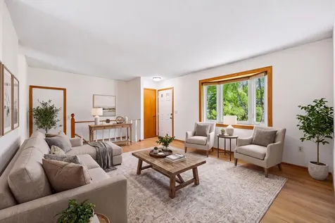 6990 Redwing Lane Chanhassen MN 55317