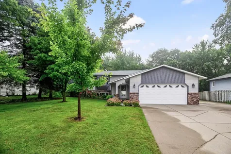 8320 Cooper Way Inver Grove Heights MN 55076