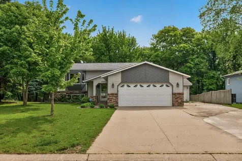 8320 Cooper Way Inver Grove Heights MN 55076
