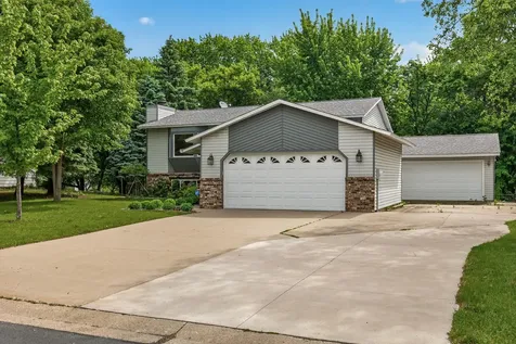 8320 Cooper Way Inver Grove Heights MN 55076