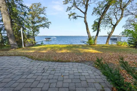 1158 S Shore Drive Detroit Lakes MN 56501