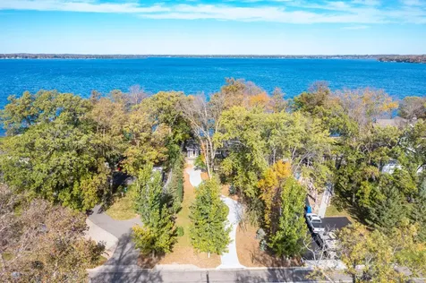 1158 S Shore Drive Detroit Lakes MN 56501