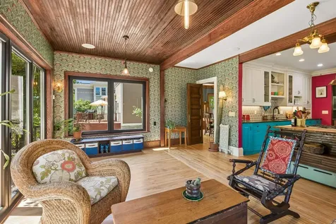 1929 James Avenue S Minneapolis MN 55403
