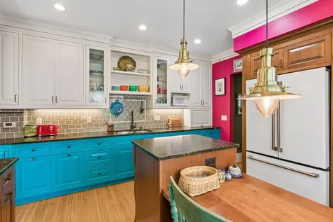 1929 James Avenue S Minneapolis MN 55403