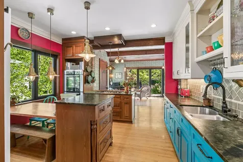 1929 James Avenue S Minneapolis MN 55403