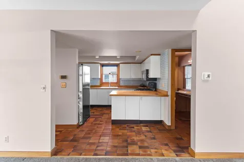 836 Minnehaha Avenue W Saint Paul MN 55104